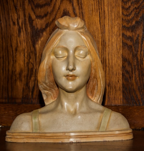 Bust de terracota d’ aproximadament 25x25cm esculpit per Lambert Escaler 1
